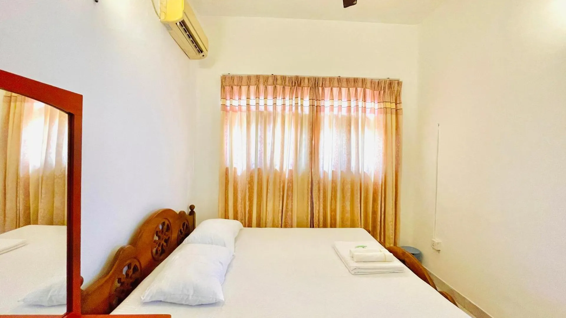 Rivinson Hotel Negombo