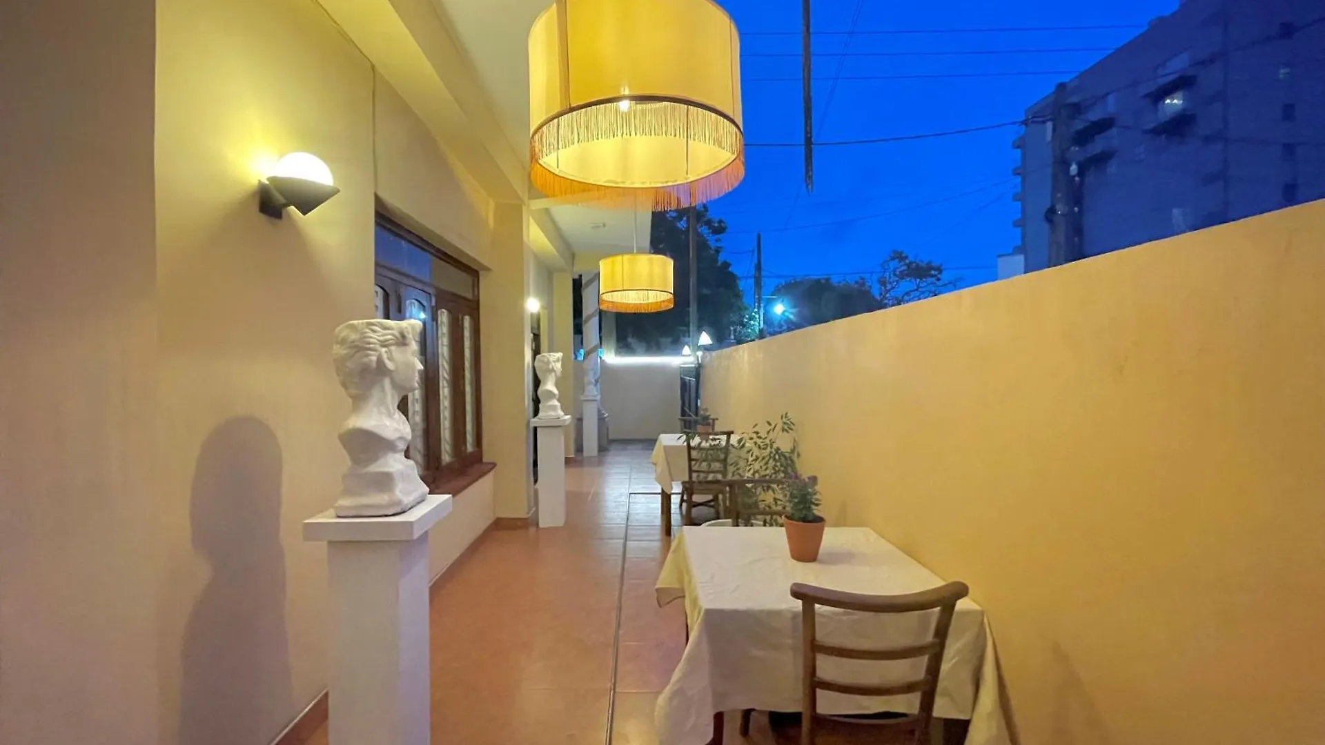 Rivinson Hotel Negombo